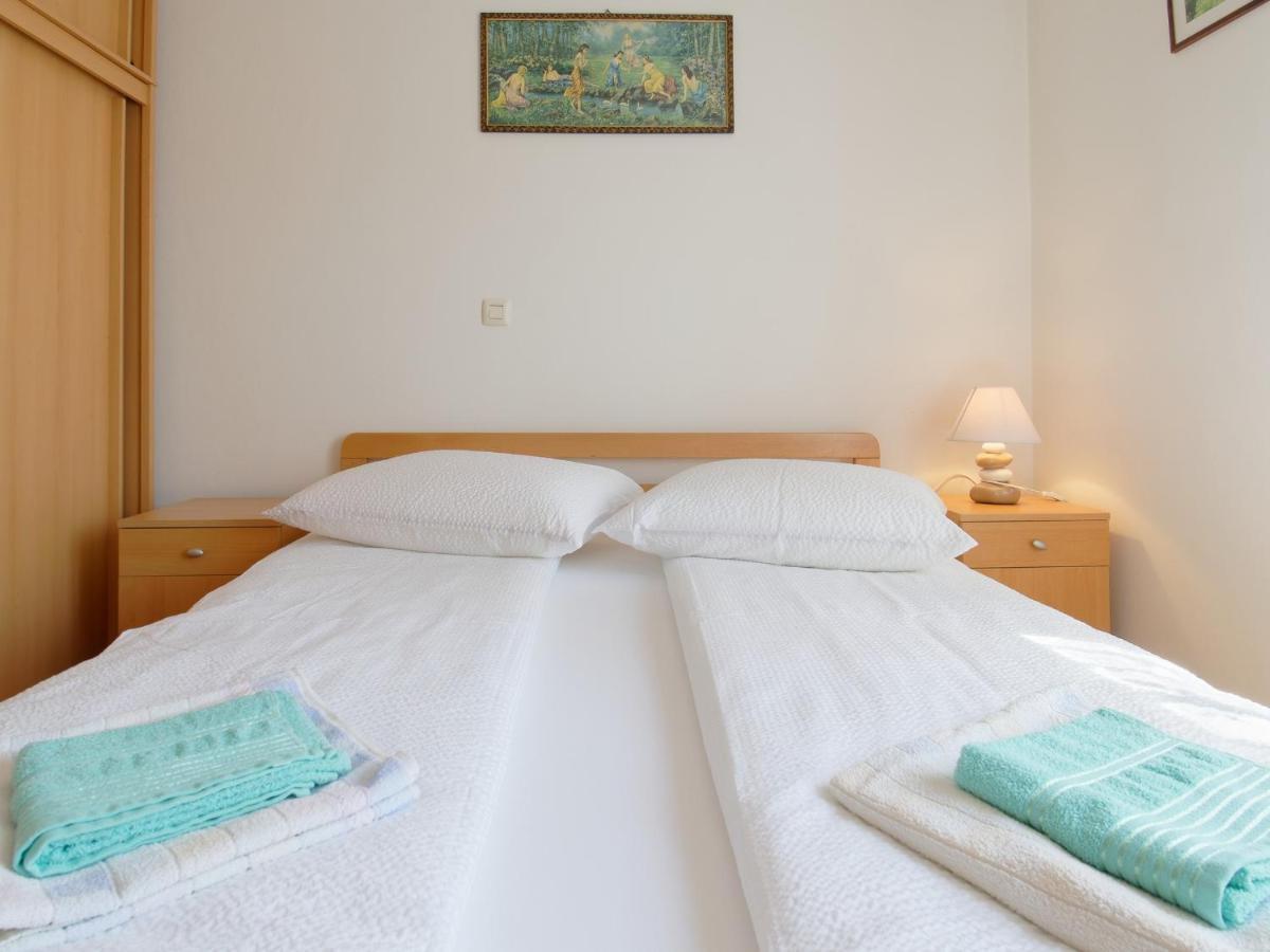 Apartment Laganis Plovanija Ngoại thất bức ảnh